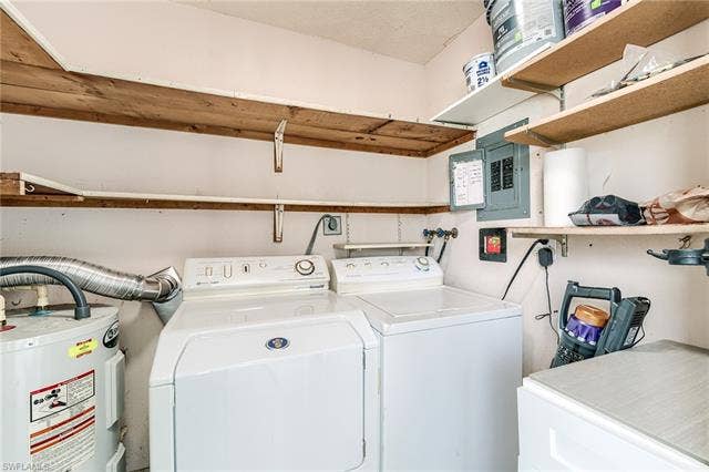 1500 Popham Dr, #A16, Fort Myers, FL 33919 Washer and dryer