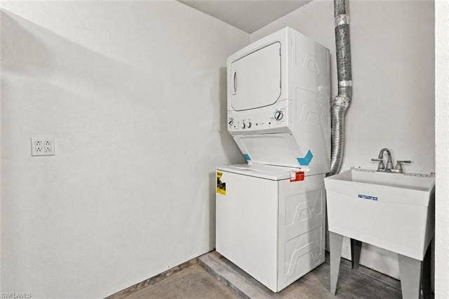 323 Washington Ct, Fort Myers Beach, FL 33931 323 Washington Ct, Fort Myers Beach, FL 33931