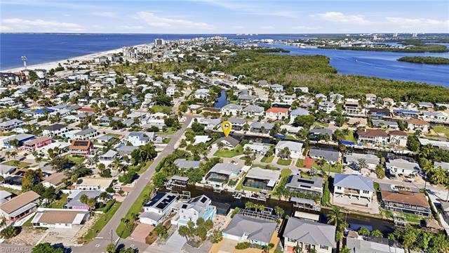 323 Washington Ct, Fort Myers Beach, FL 33931 323 Washington Ct, Fort Myers Beach, FL 33931