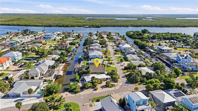 323 Washington Ct, Fort Myers Beach, FL 33931 323 Washington Ct, Fort Myers Beach, FL 33931