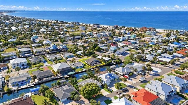 323 Washington Ct, Fort Myers Beach, FL 33931 323 Washington Ct, Fort Myers Beach, FL 33931