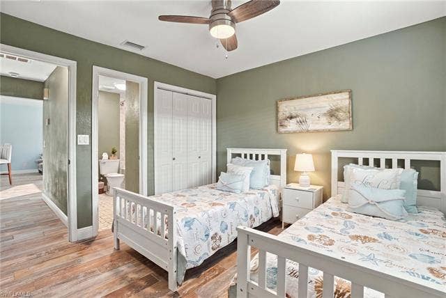 323 Washington Ct, Fort Myers Beach, FL 33931 WELCOMING GUEST SPACES COMPLIMENTED WITH BATHROOM