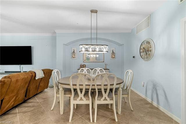 28100 Cookstown Ct, #2201, Bonita Springs, FL 34135 Dining Area