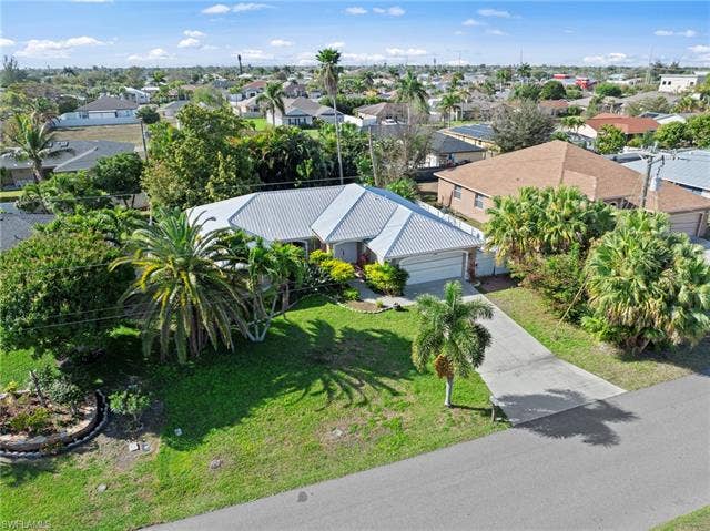 144 27th St, Cape Coral, FL 33904 144 27th St, Cape Coral, FL 33904