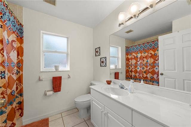 144 27th St, Cape Coral, FL 33904 144 27th St, Cape Coral, FL 33904