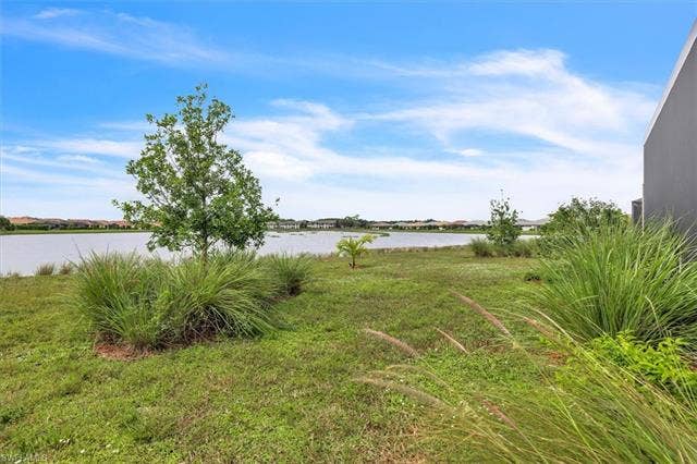 16782 Rolling Rock Blvd, Alva, FL 33920 EXTENSIVE LAKE VIEW