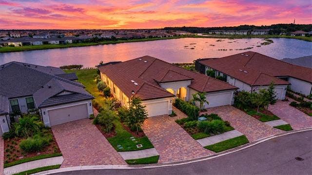 16782 Rolling Rock Blvd, Alva, FL 33920 16782 Rolling Rock Blvd. w/sunset view