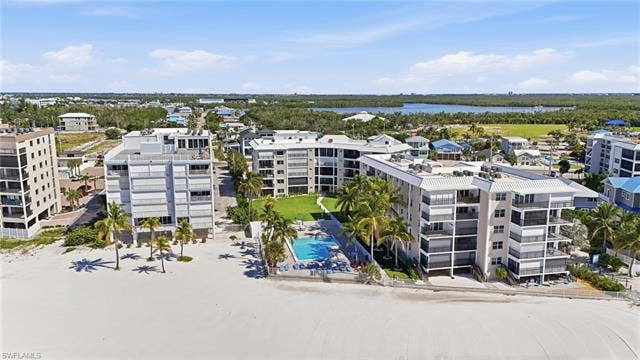 2580 Estero Blvd, #15, Fort Myers Beach, FL 33931 Aerial shot of grounds