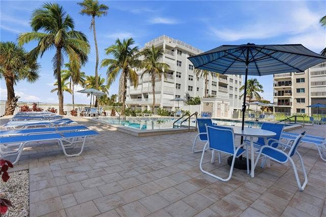 2580 Estero Blvd, #15, Fort Myers Beach, FL 33931 Pool area