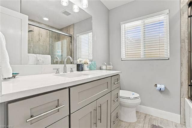 310 Madison Ct, Fort Myers Beach, FL 33931 Guest bathroom