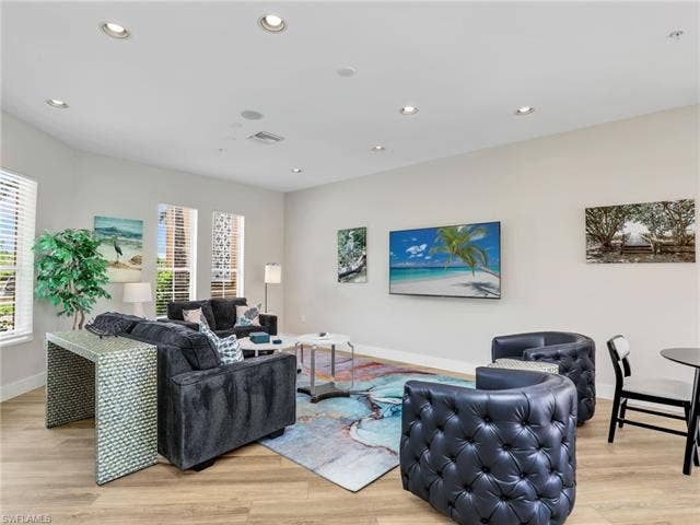 8659 River Homes Ln, #1202, Bonita Springs, FL 34135 Social room
