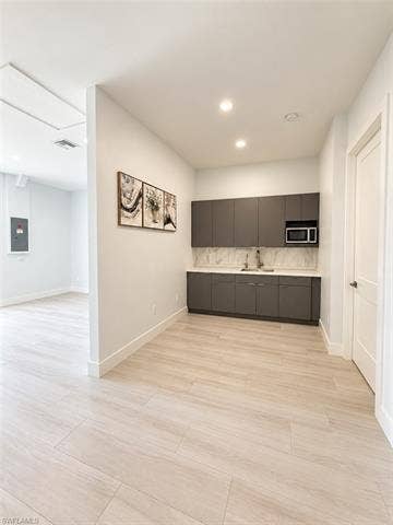 2469 NE 29th Ave, Naples, FL 34120 2469 NE 29th Ave, Naples, FL 34120