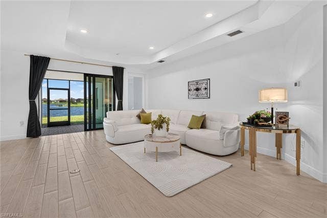4101 Pegasus Way, Naples, FL 34120 4101 Pegasus Way, Naples, FL 34120