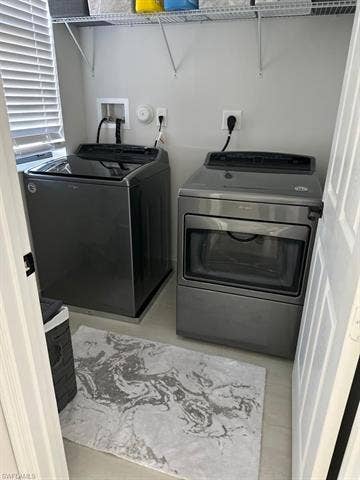 8863 Madrid Cir, Naples, FL 34104 8863 Madrid Cir, Naples, FL 34104