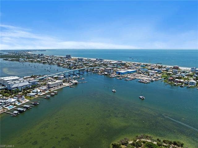 841 San Carlos Dr, Fort Myers Beach, FL 33931 841 San Carlos Dr, Fort Myers Beach, FL 33931