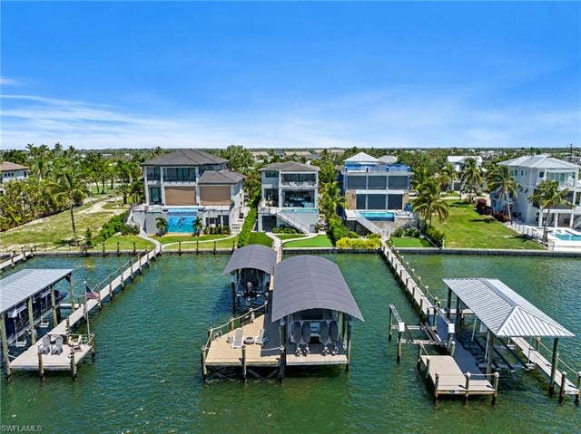 841 San Carlos Dr, Fort Myers Beach, FL 33931 841 San Carlos Dr, Fort Myers Beach, FL 33931