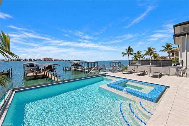 841 San Carlos Dr, Fort Myers Beach, FL 33931 841 San Carlos Dr, Fort Myers Beach, FL 33931