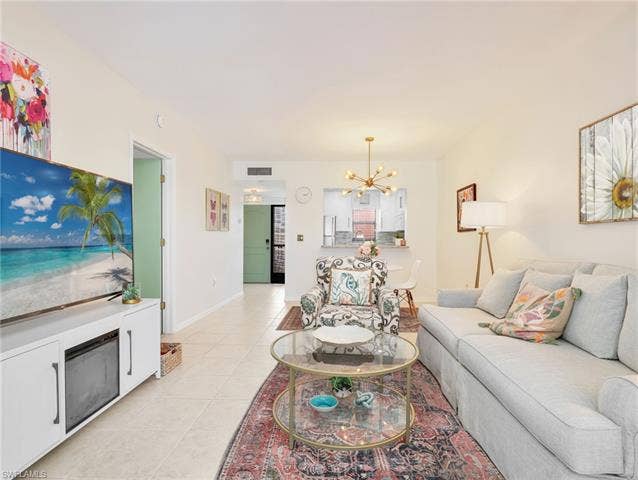 801 River Point Dr, #203, Naples, FL 34102 801 River Point Dr, #203, Naples, FL 34102