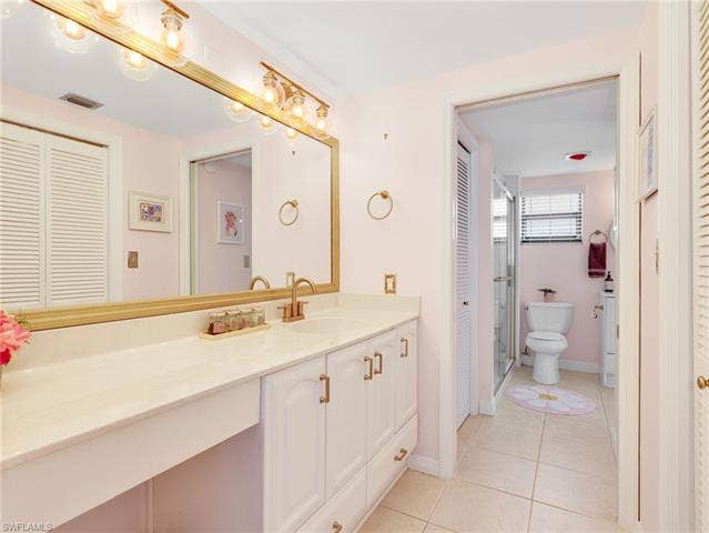801 River Point Dr, #203, Naples, FL 34102 801 River Point Dr, #203, Naples, FL 34102