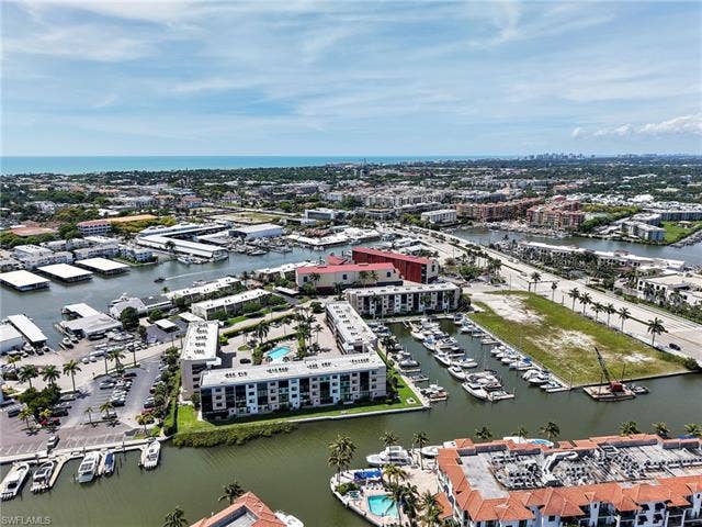801 River Point Dr, #203, Naples, FL 34102 801 River Point Dr, #203, Naples, FL 34102