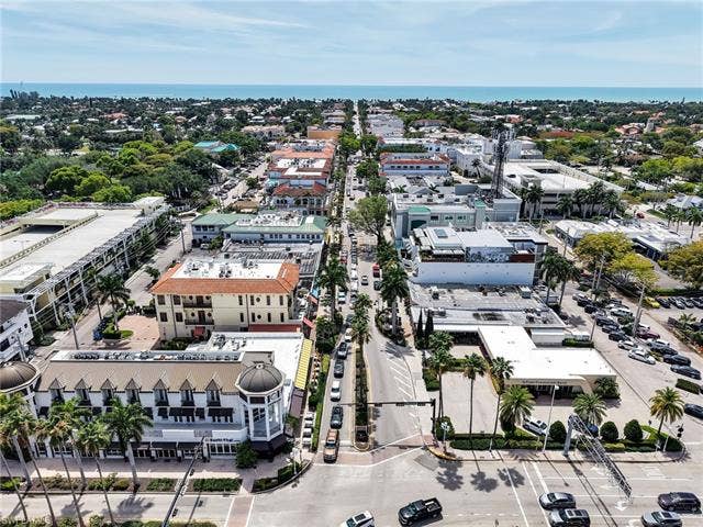 801 River Point Dr, #203, Naples, FL 34102 801 River Point Dr, #203, Naples, FL 34102