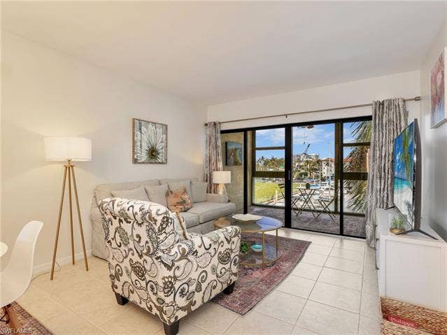 801 River Point Dr, #203, Naples, FL 34102 801 River Point Dr, #203, Naples, FL 34102