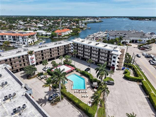 801 River Point Dr, #203, Naples, FL 34102 801 River Point Dr, #203, Naples, FL 34102