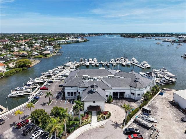 801 River Point Dr, #203, Naples, FL 34102 801 River Point Dr, #203, Naples, FL 34102