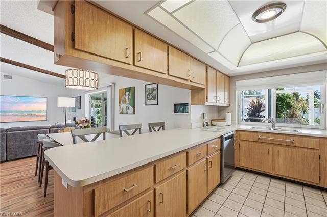 329 16th Pl, Cape Coral, FL 33990 329 16th Pl, Cape Coral, FL 33990