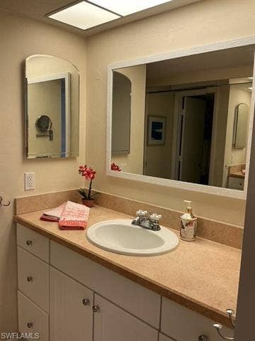25810 Cockleshell Dr, #315, Bonita Springs, FL 34135 25810 Cockleshell Dr, #315, Bonita Springs, FL 34135