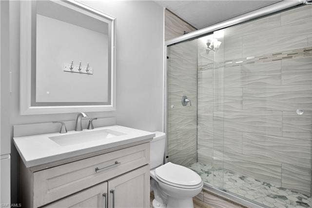 6777 Winkler Rd, #268, Fort Myers, FL 33919 Updated Bathroom