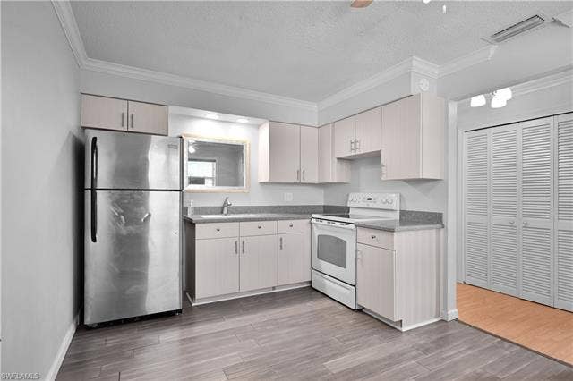 6777 Winkler Rd, #268, Fort Myers, FL 33919 6777 Winkler Rd, #268, Fort Myers, FL 33919