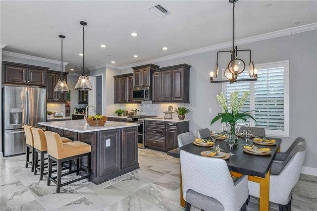 4236 Pegasus Way, Naples, FL 34120 4236 Pegasus Way, Naples, FL 34120