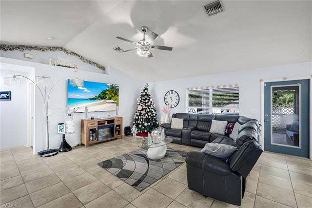 438 Willowbrook Dr, Lehigh Acres, FL 33972 438 Willowbrook Dr, Lehigh Acres, FL 33972