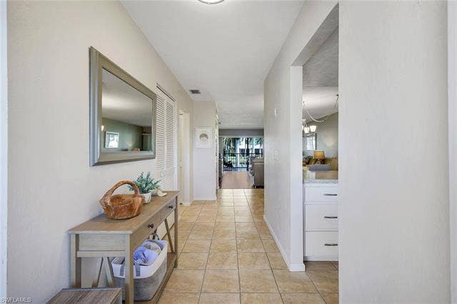 960 Palm View Dr, #209, Naples, FL 34110 960 Palm View Dr, #209, Naples, FL 34110