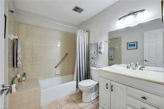 960 Palm View Dr, #209, Naples, FL 34110 960 Palm View Dr, #209, Naples, FL 34110