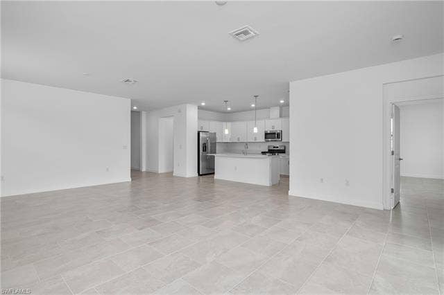 20179 Hartford Blvd, Estero, FL 33928 20179 Hartford Blvd, Estero, FL 33928