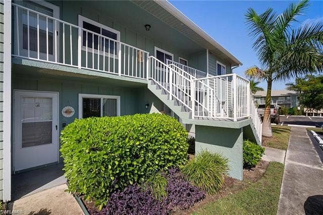144 E Cypress Way, #707, Naples, FL 34110 144 E Cypress Way, #707, Naples, FL 34110
