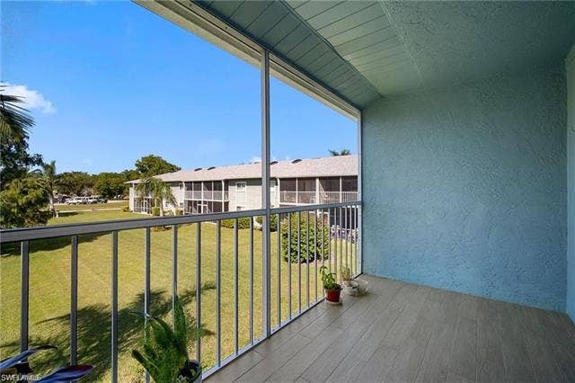 144 E Cypress Way, #707, Naples, FL 34110 144 E Cypress Way, #707, Naples, FL 34110
