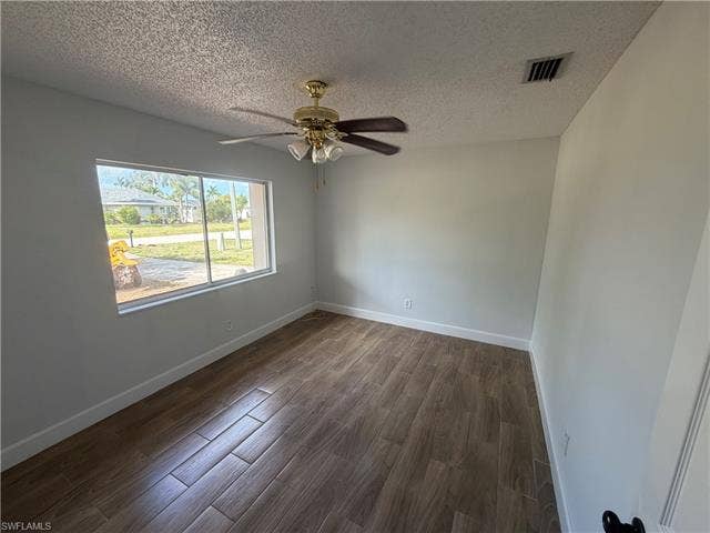 937 52nd St, Cape Coral, FL 33914 937 52nd St, Cape Coral, FL 33914
