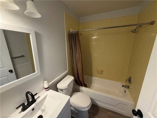 937 52nd St, Cape Coral, FL 33914 937 52nd St, Cape Coral, FL 33914