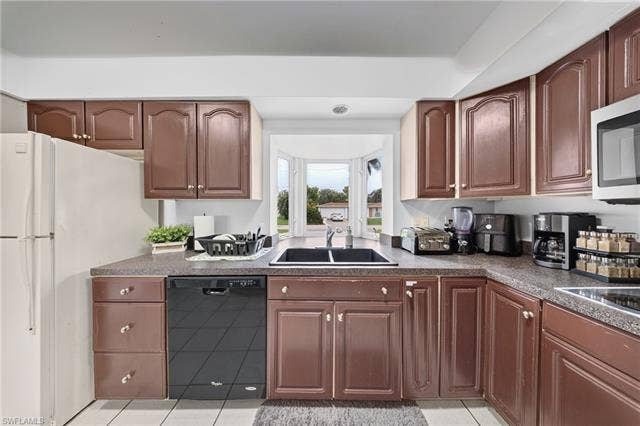 5125 York Ct, Cape Coral, FL 33904 5125 York Ct, Cape Coral, FL 33904