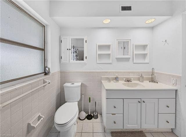 5125 York Ct, Cape Coral, FL 33904 5125 York Ct, Cape Coral, FL 33904