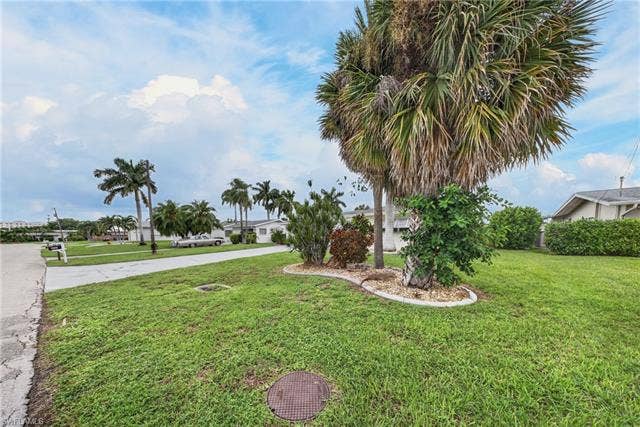 5125 York Ct, Cape Coral, FL 33904 5125 York Ct, Cape Coral, FL 33904