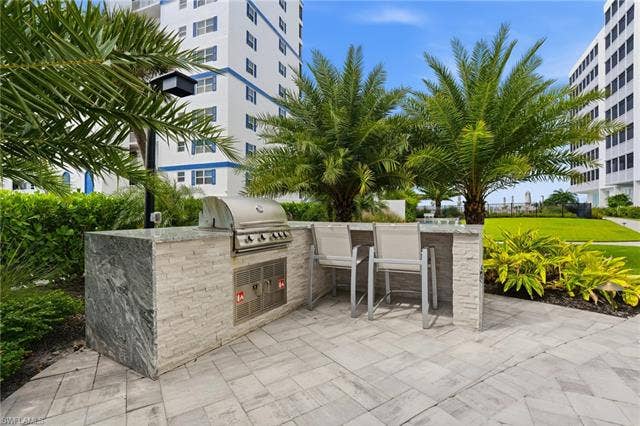 7000 Estero Blvd, #704, Fort Myers Beach, FL 33931 Outdoor grilling