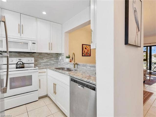 801 River Point Dr, #203A, Naples, FL 34102 801 River Point Dr, #203A, Naples, FL 34102