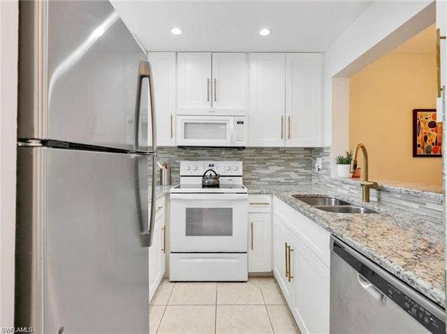 801 River Point Dr, #203A, Naples, FL 34102 801 River Point Dr, #203A, Naples, FL 34102
