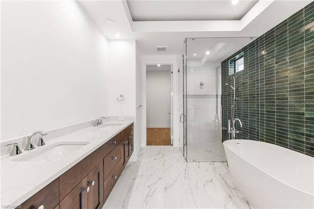 19044 Via Messina Way, Miromar Lakes, FL 33913 Bathroom
