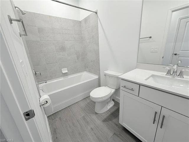 19274 Hinkley Dr, Estero, FL 33928 19274 Hinkley Dr, Estero, FL 33928