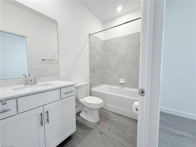 19274 Hinkley Dr, Estero, FL 33928 19274 Hinkley Dr, Estero, FL 33928